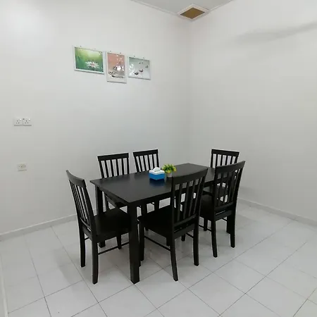 Leisure Cottage Homestay Kluang Exterior photo